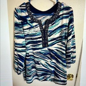 Croft & Barrow Blue and White Patterned top Women’s 1X